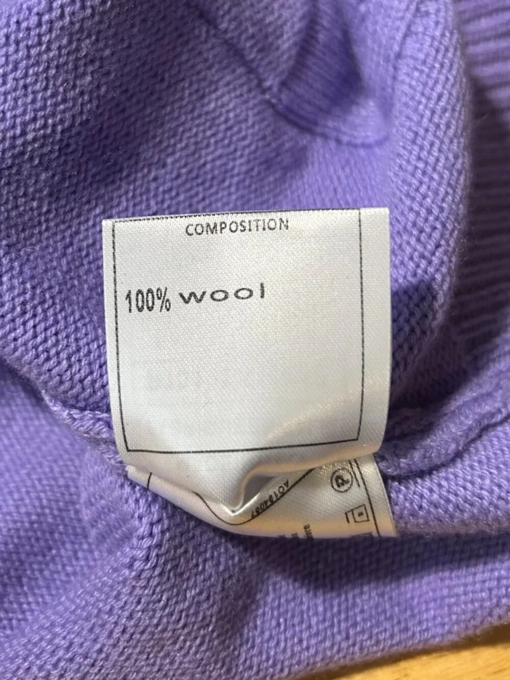 Authentic Chanel Purple Beaded (Item-143) Crop Wool Cardigan Sweater 40 US/6-8